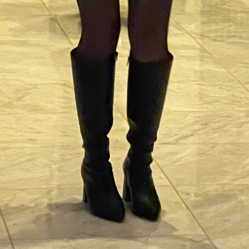 Like new Black Women's High Boots